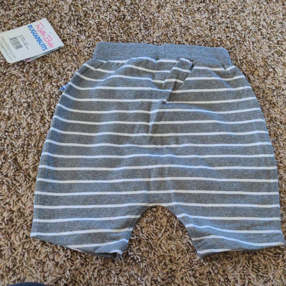 Two Piece Set - Picture 9 of 10
